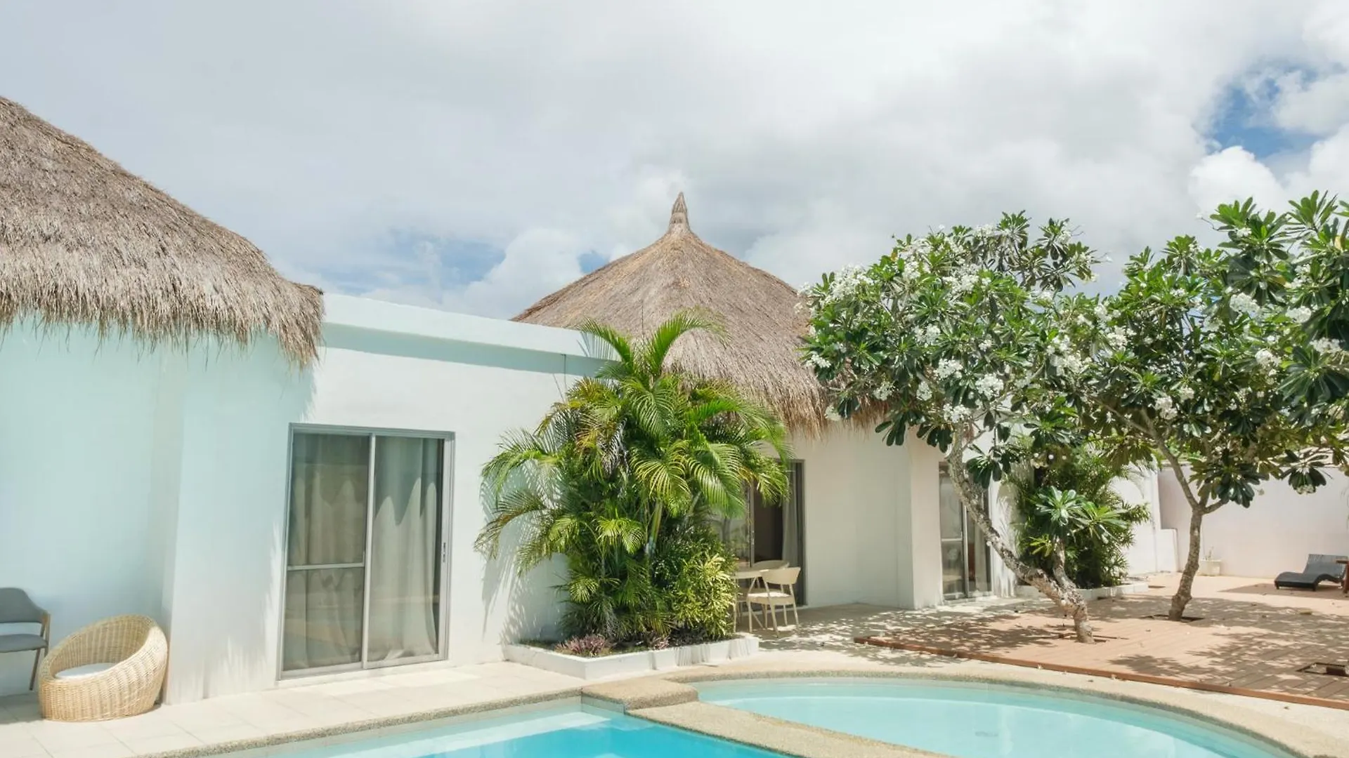Seapearl Of Alona Hotel Panglao Philippines